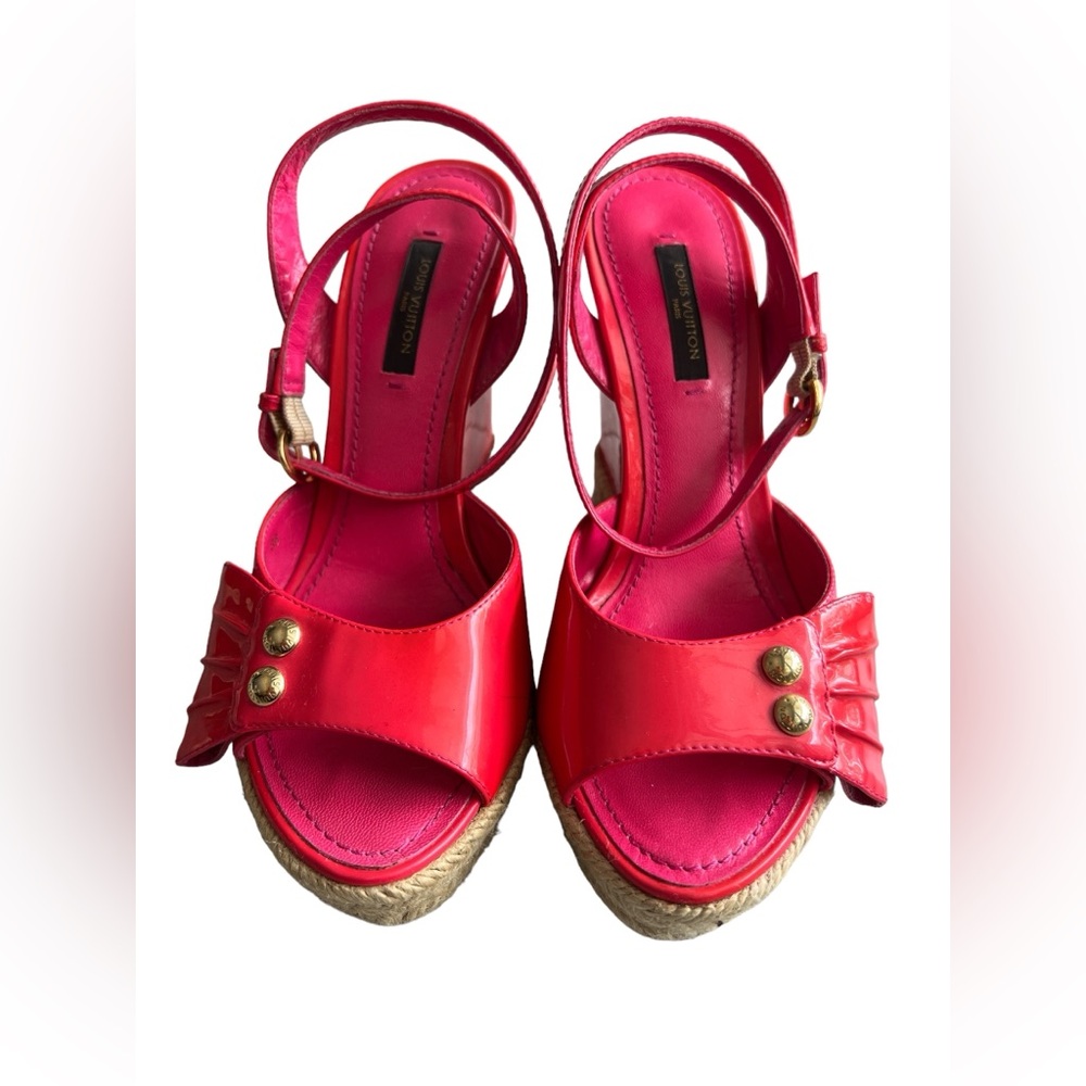 LOUIS VUITTON Monogram Vernis Wedge Sandals Rose Pop 36 - Picture 8 of 15
